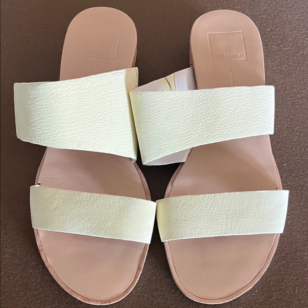 Dolce Vita Women’s NBW Slide Sandals